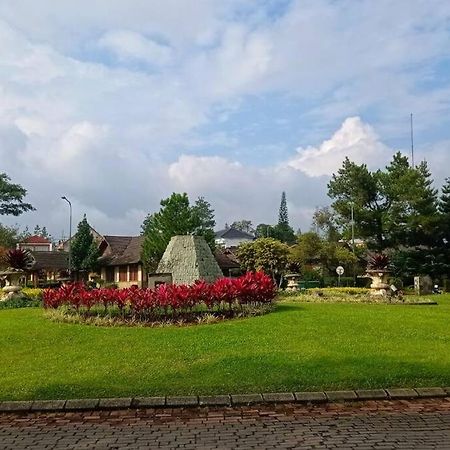 Designer Villa Tokyo Cianjur Bagian luar foto