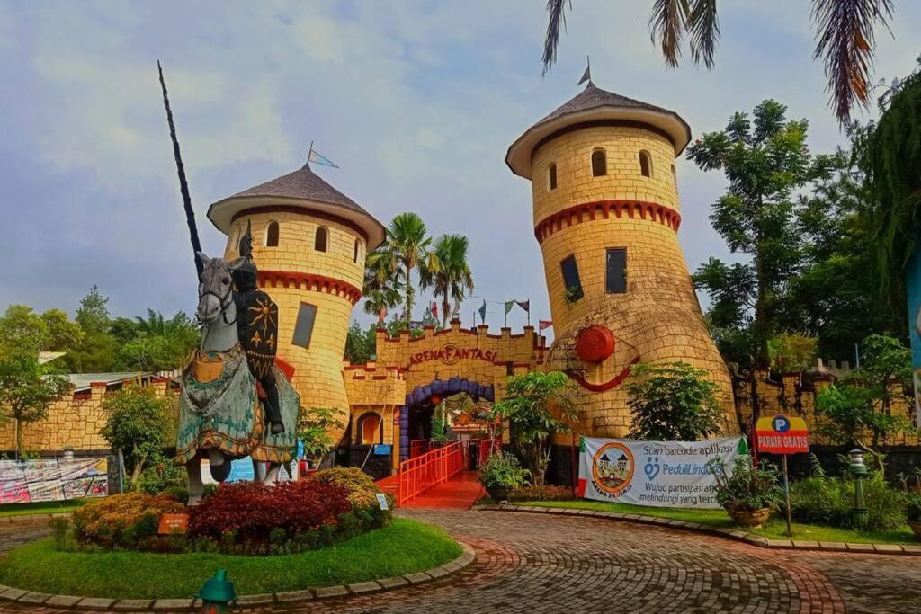 Designer Villa Tokyo Cianjur Bagian luar foto