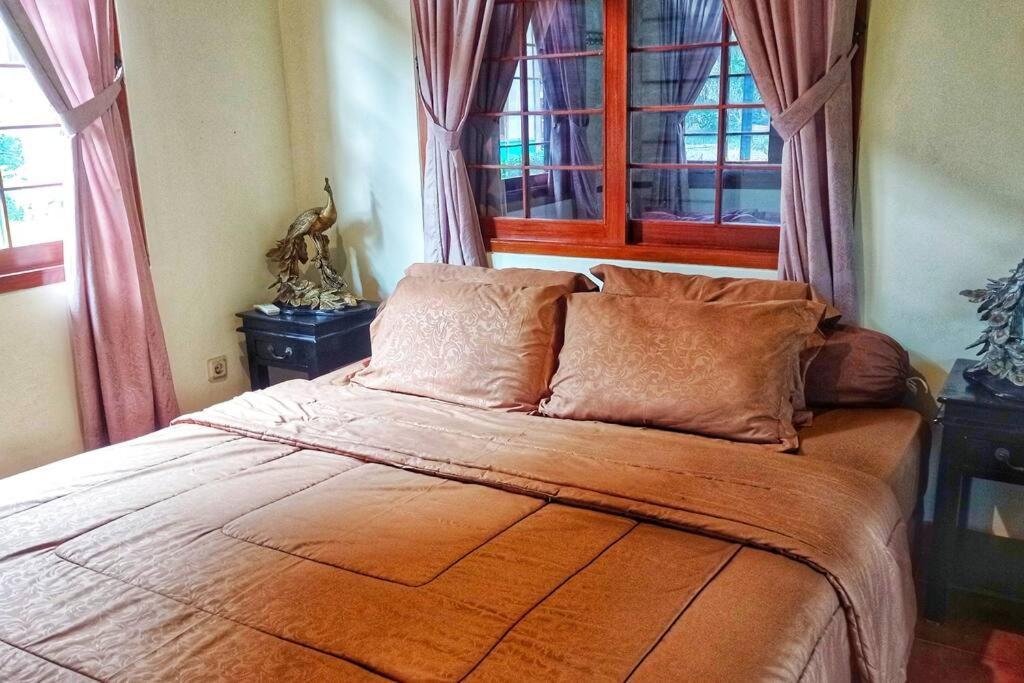 Designer Villa Tokyo Cianjur Bagian luar foto